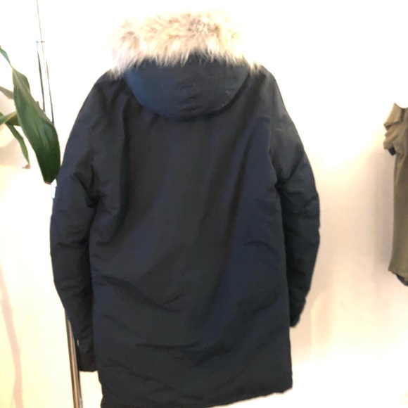 Men's Arctic Parka Detachable Fur (worn twice) - Picture 5 of 7